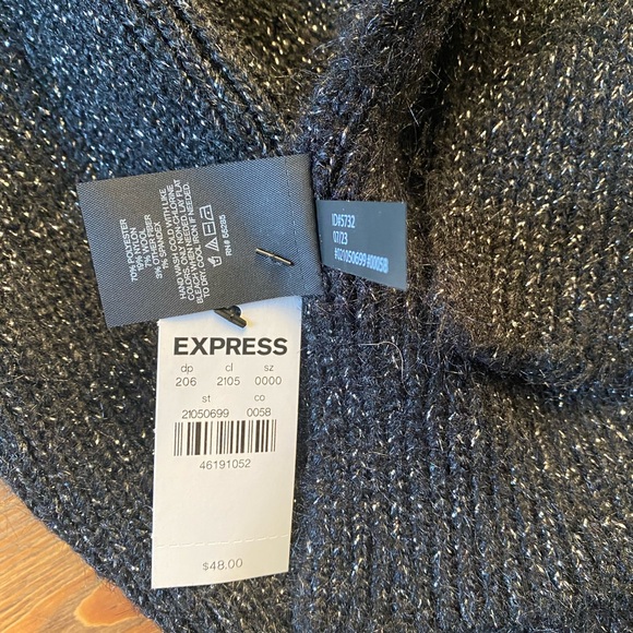Express Black Metallic Scarf NWT - Picture 2 of 6